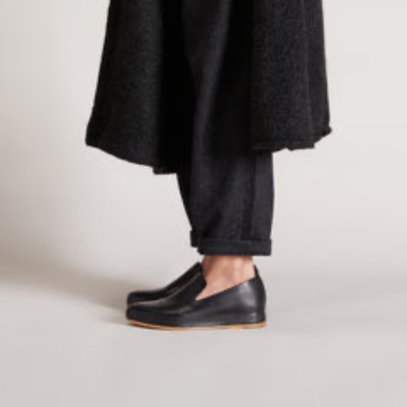 NWT FEIT | Hand Sewn Slipper Tan